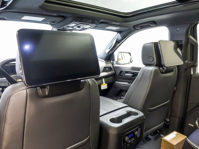 New 2026 Chevrolet Suburban Premier image 12