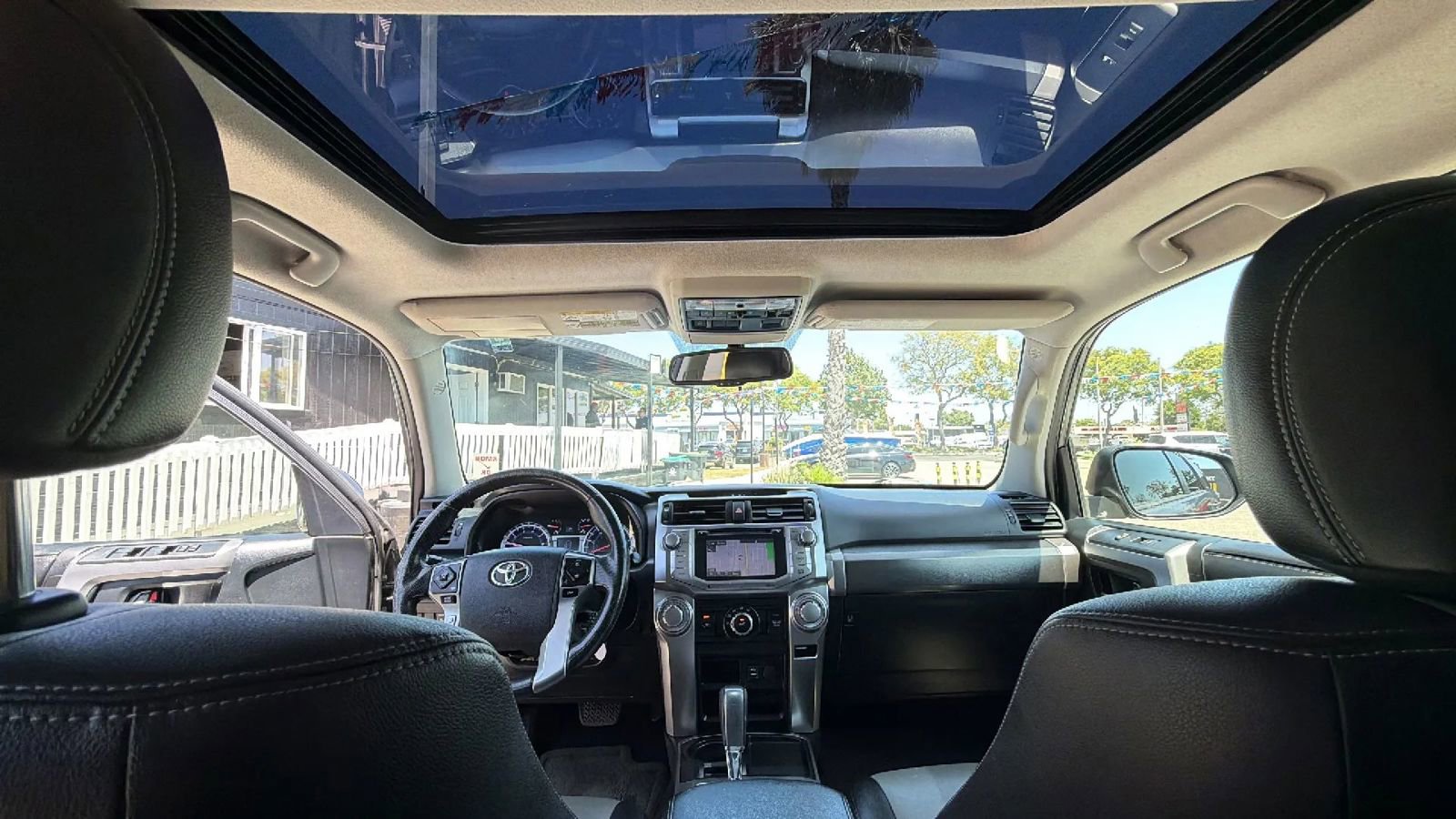 Used 2015 Toyota 4Runner SR5 Premium RWD image 31
