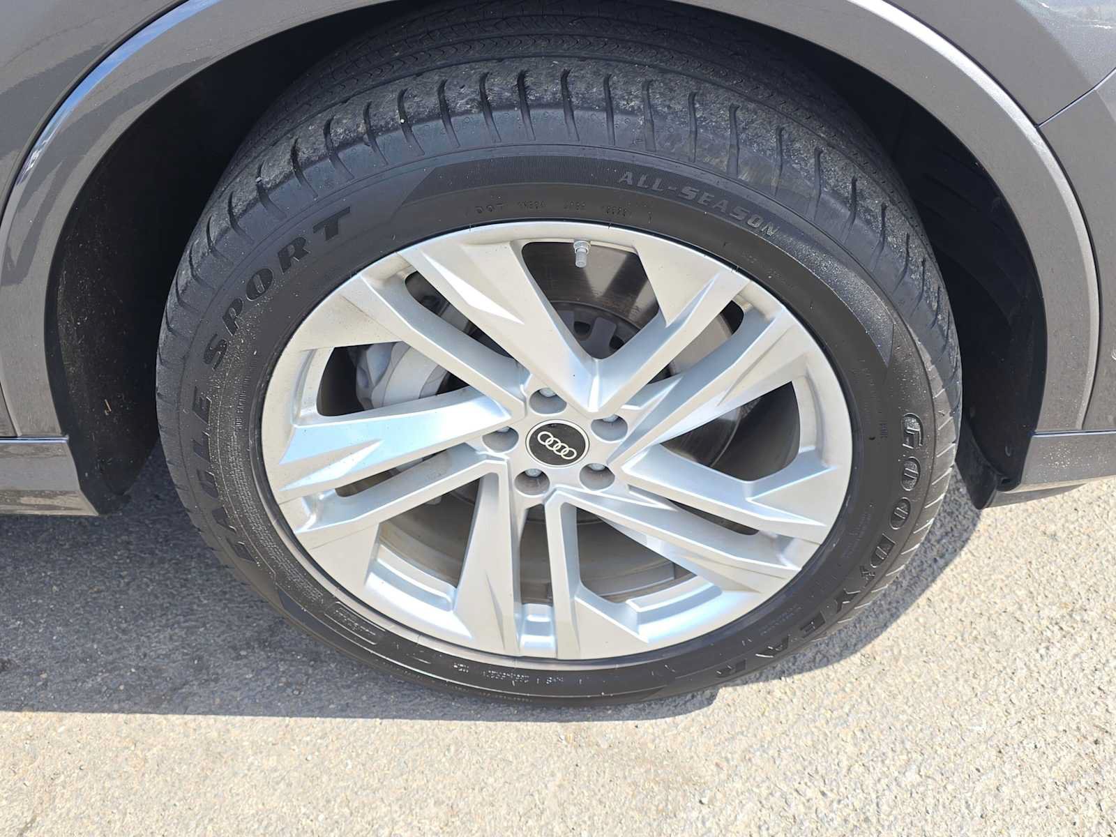 Used 2022 Audi Q7 3.0T Premium AWD/4WD image 10