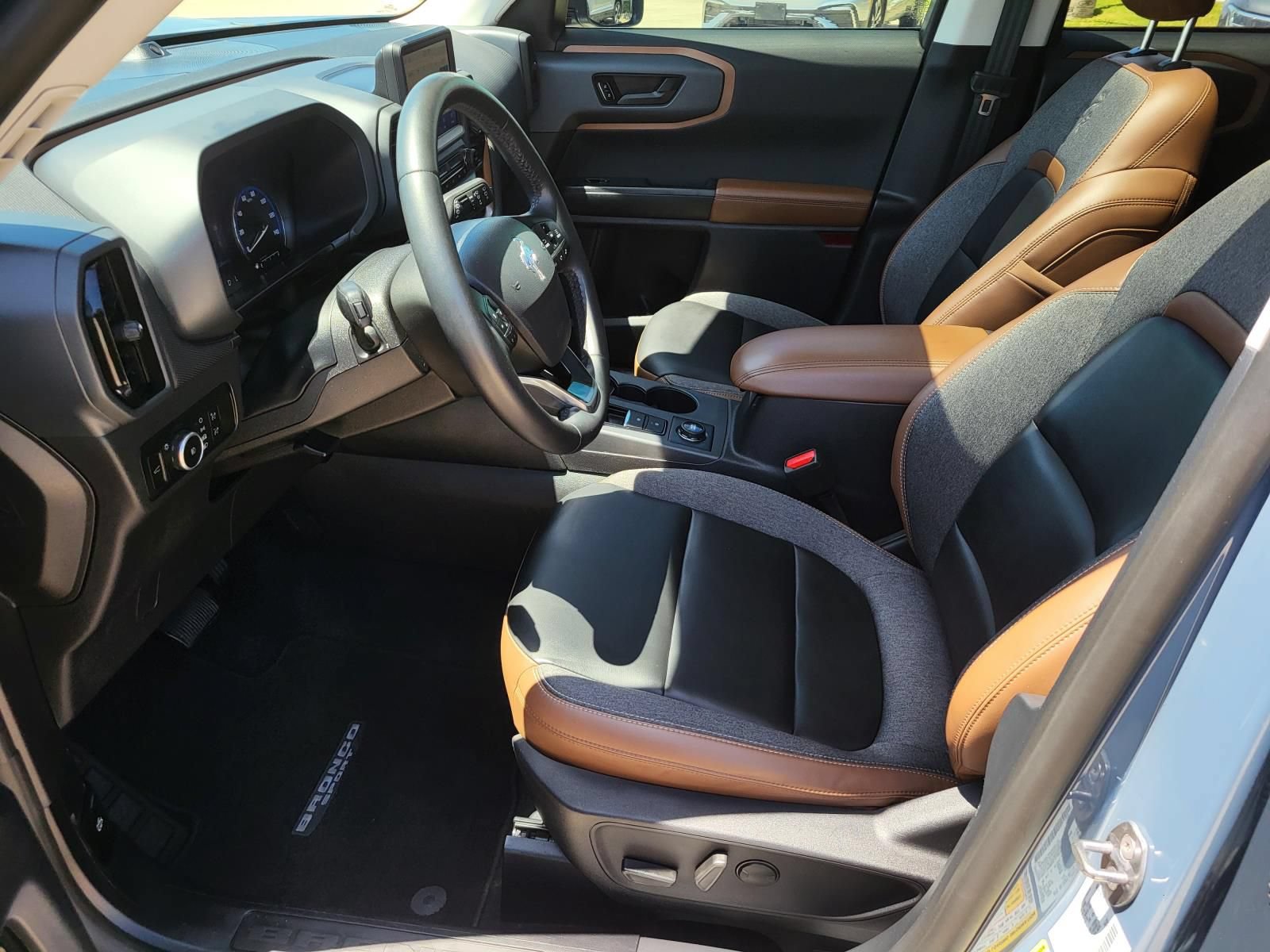 Used 2024 Ford Bronco Sport Outer Banks w/ Tech Package AWD/4WD image 23