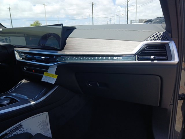 New 2026 BMW X5 sDrive40i w/ Climate Comfort Package RWD image 18