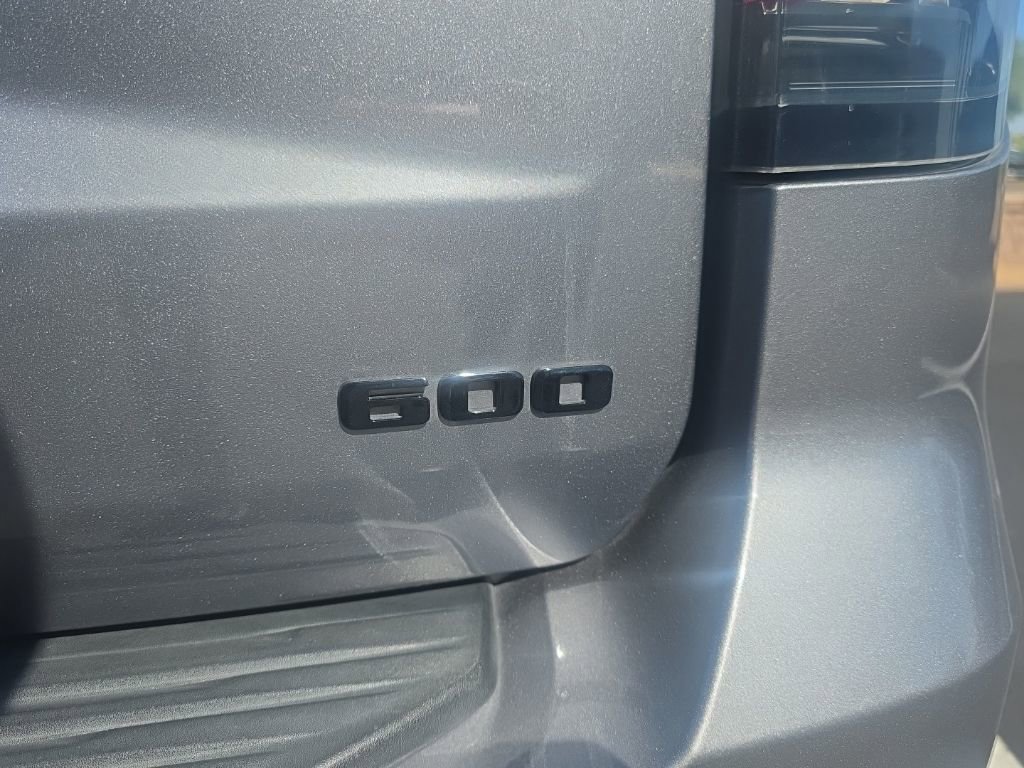 Used 2021 Cadillac Escalade ESV Sport Platinum w/ LPO, ONYX Package image 7