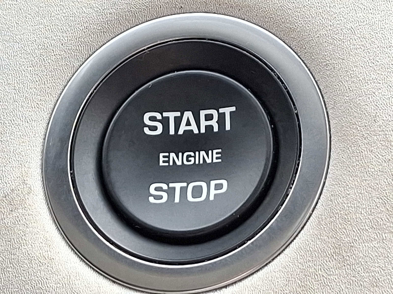 Used 2023 Land Rover Discovery Sport SE image 24