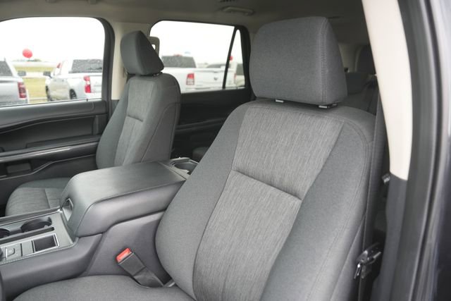 Used 2023 Ford Expedition XLT image 10