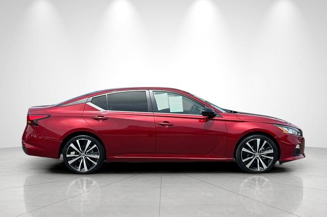 Used 2022 Nissan Altima 2.5 SR FWD image 3