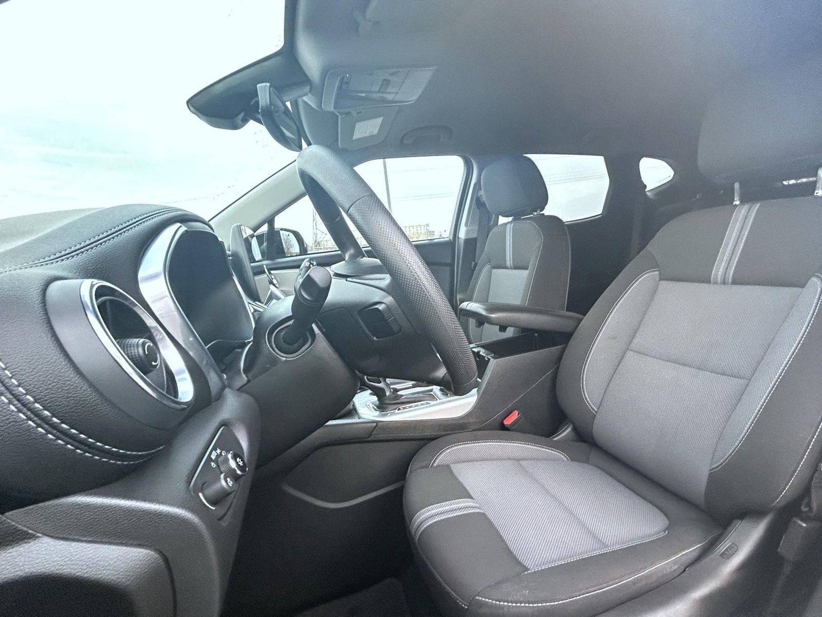 Certified 2023 Chevrolet Blazer LT w/ Convenience Package image 10