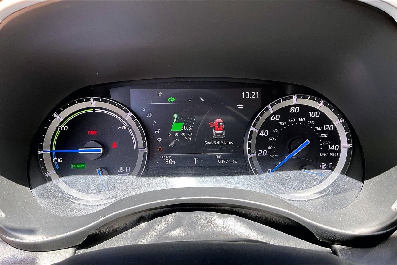 Used 2021 Toyota Highlander XLE AWD/4WD image 12