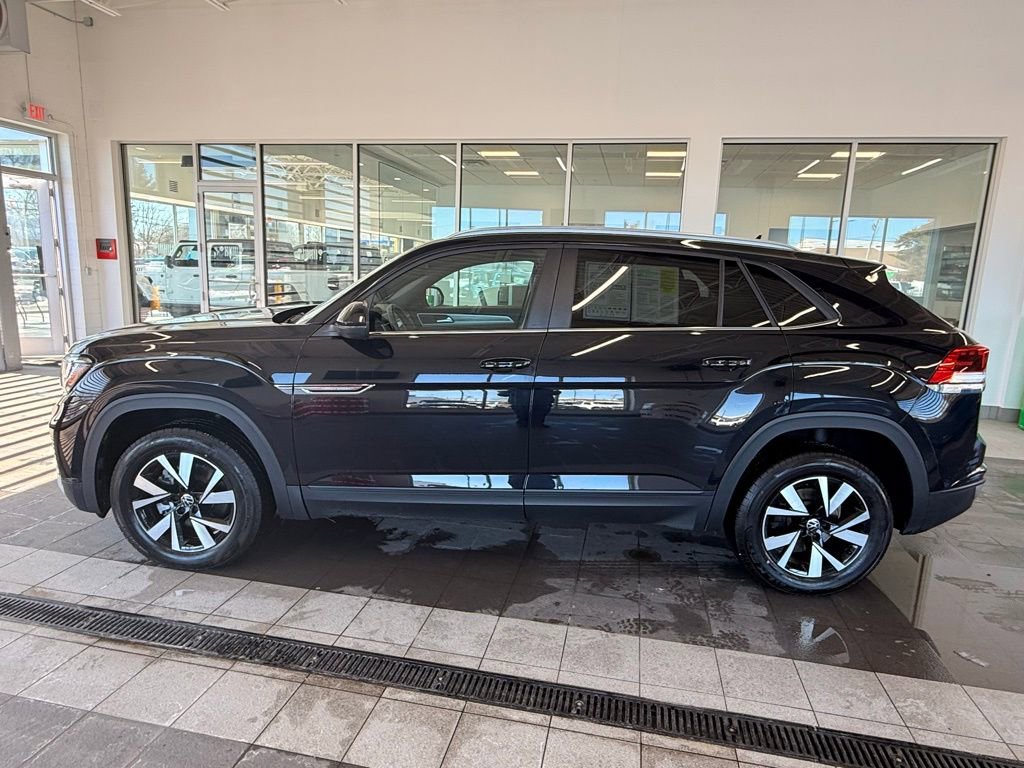 Used 2021 Volkswagen Atlas Cross Sport SE image 5