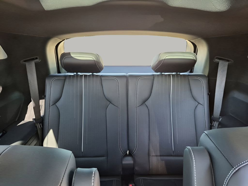 New 2026 Cadillac Vistiq Luxury AWD/4WD image 27