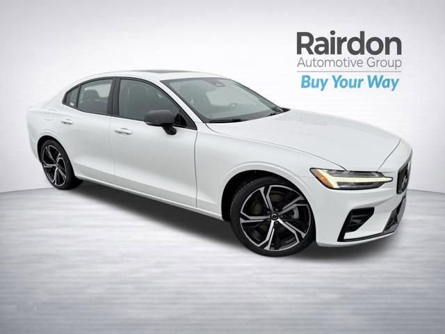 Used 2024 Volvo S60 B5 Core image 1