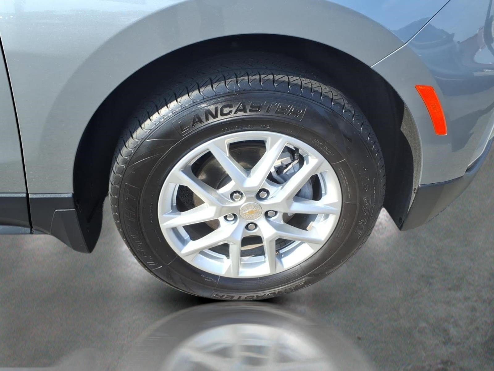 Used 2024 Chevrolet Equinox LT w/ LPO, Floor Liner Package AWD/4WD image 10