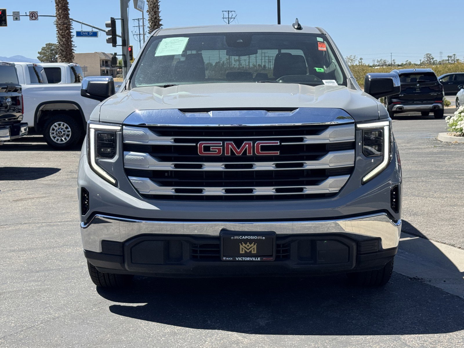 Used 2024 GMC Sierra 1500 SLE image 2
