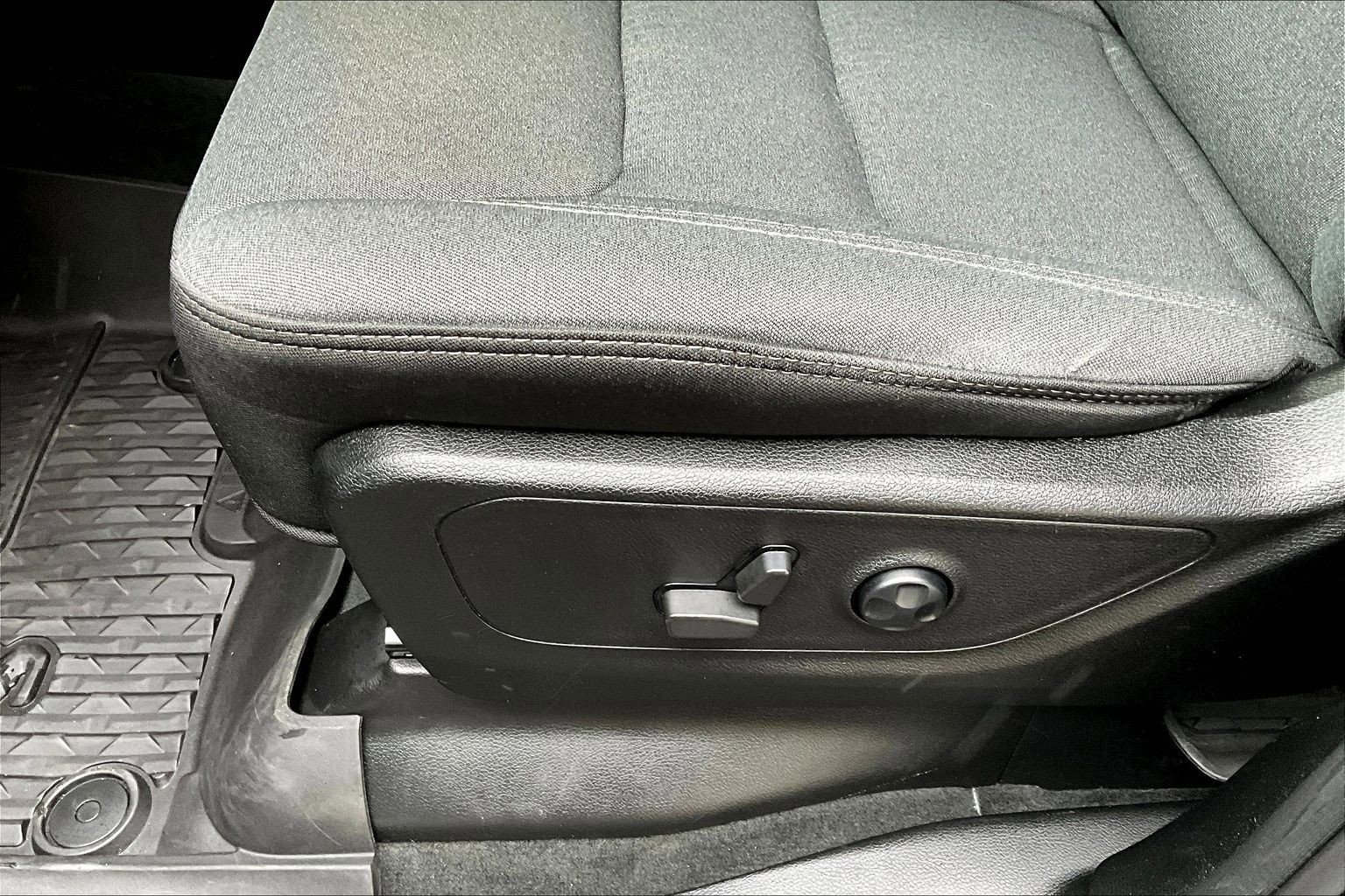 Used 2021 RAM 1500 Big Horn AWD/4WD image 36