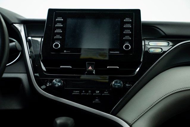 Used 2023 Toyota Camry LE image 34