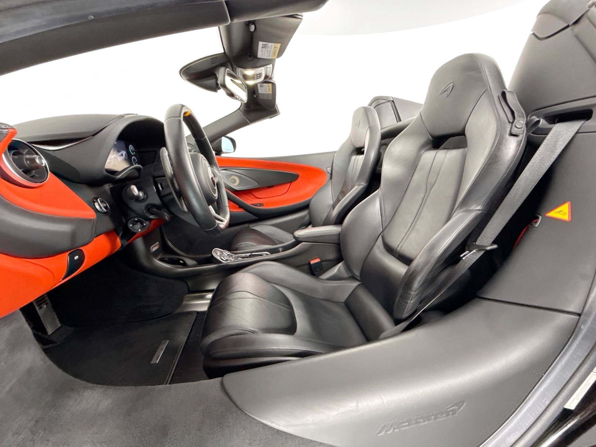Used 2020 McLaren 600LT Spider RWD image 11