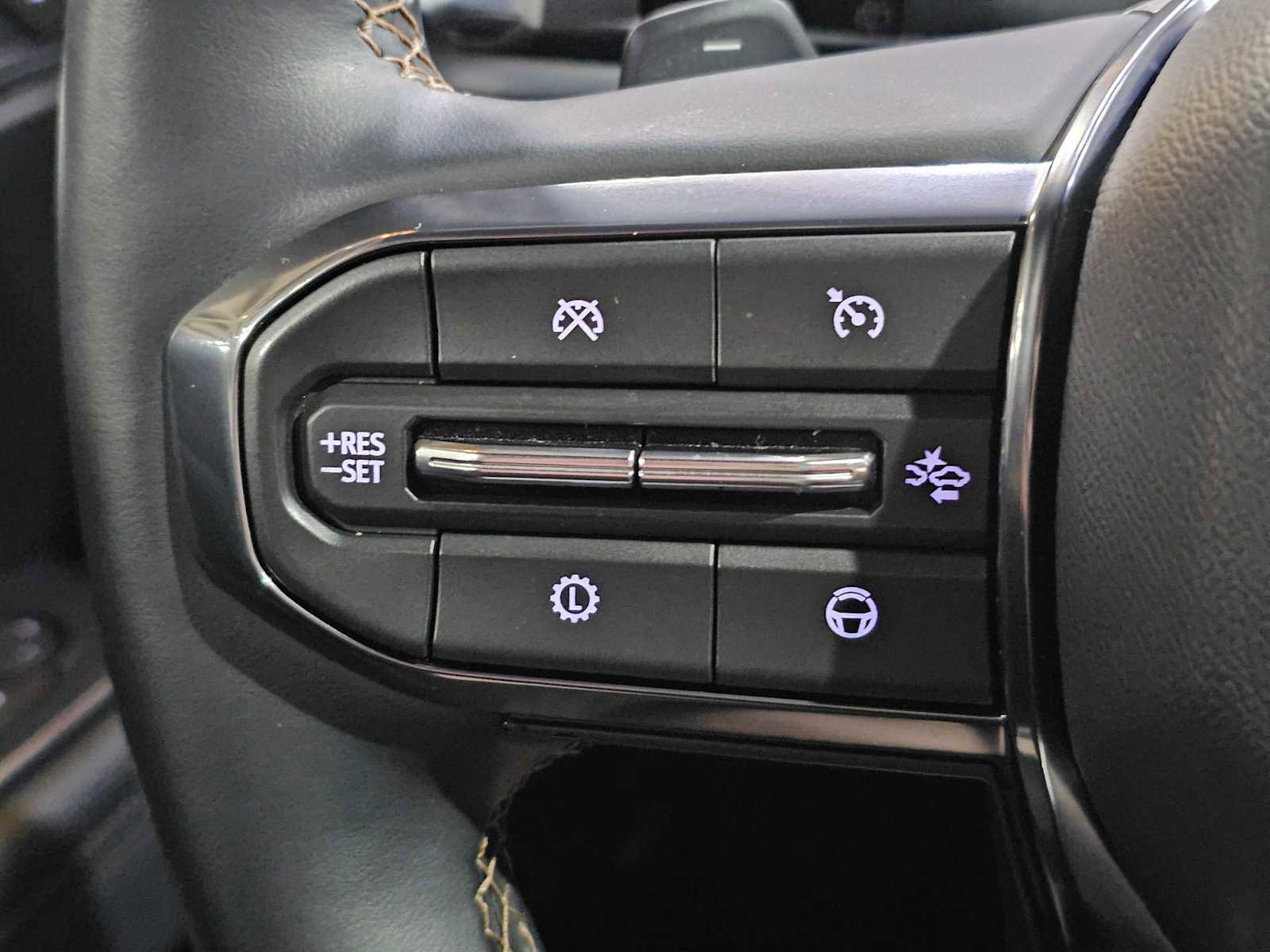 Used 2024 GMC Acadia AT4 w/ Super Cruise Package image 28