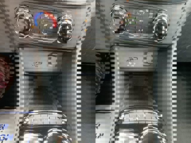 Used 2025 Buick Encore GX Preferred image 25