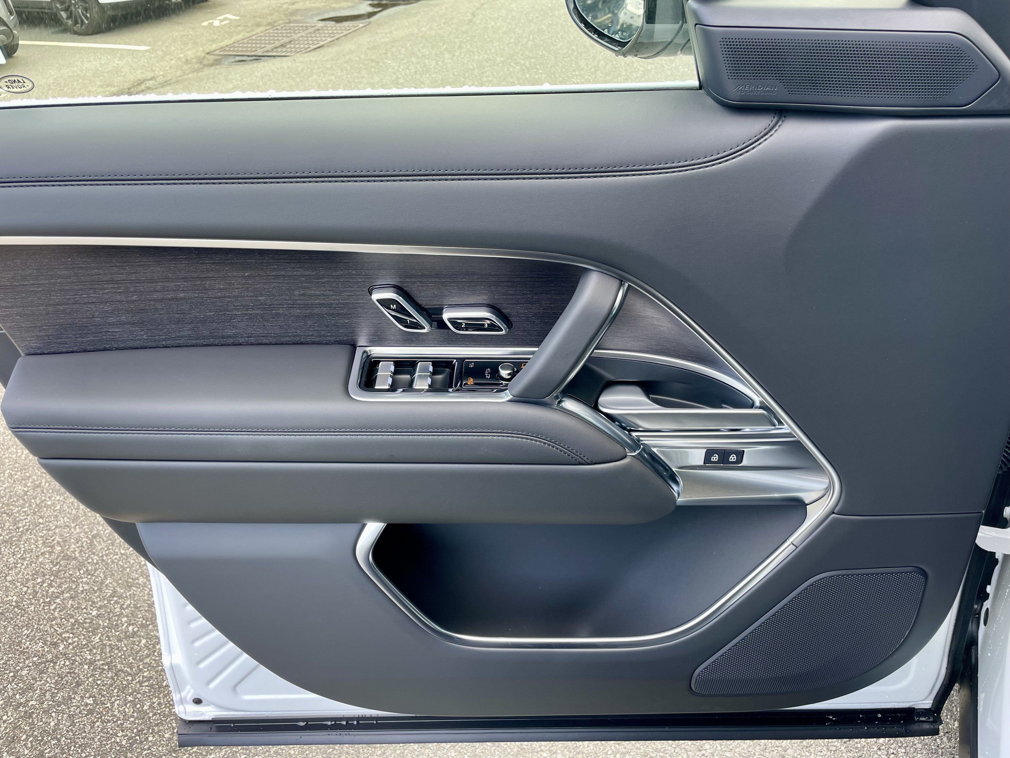 New 2027 Land Rover Range Rover SE AWD/4WD image 12