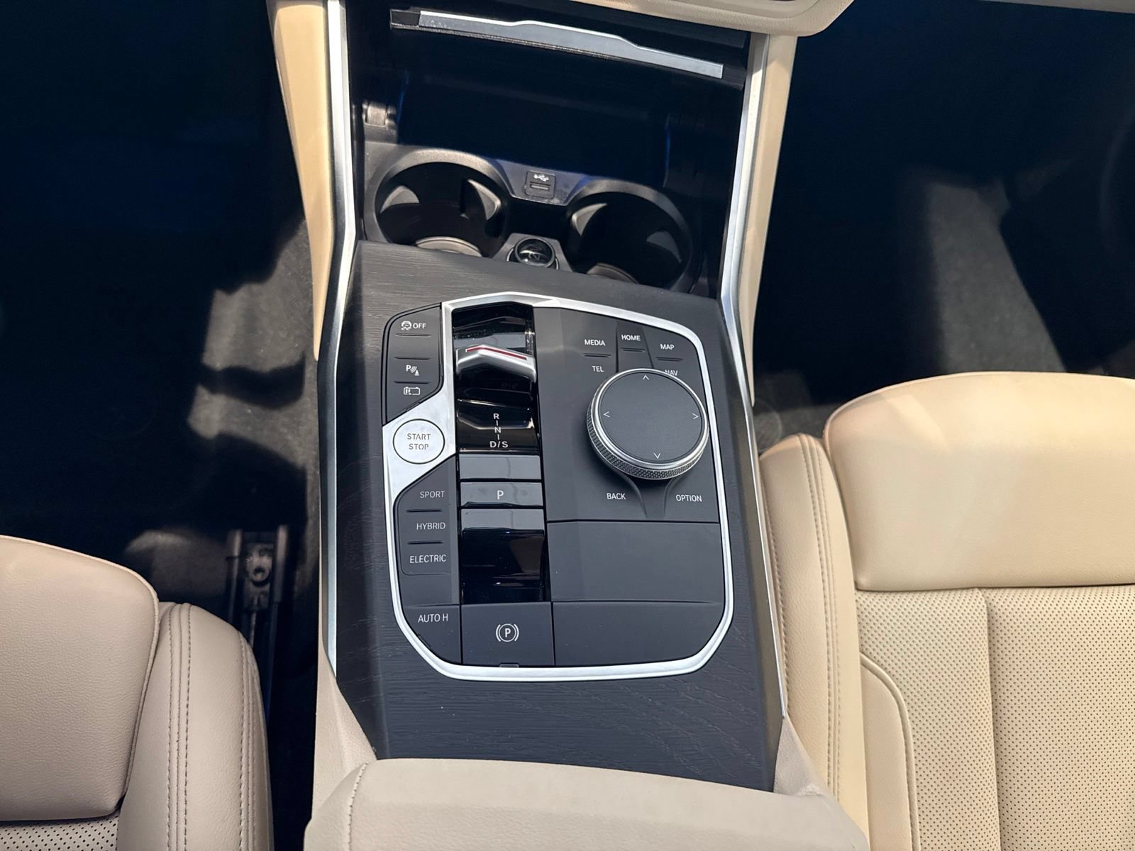 Certified 2023 BMW 330e xDrive w/ Premium Package AWD/4WD image 22