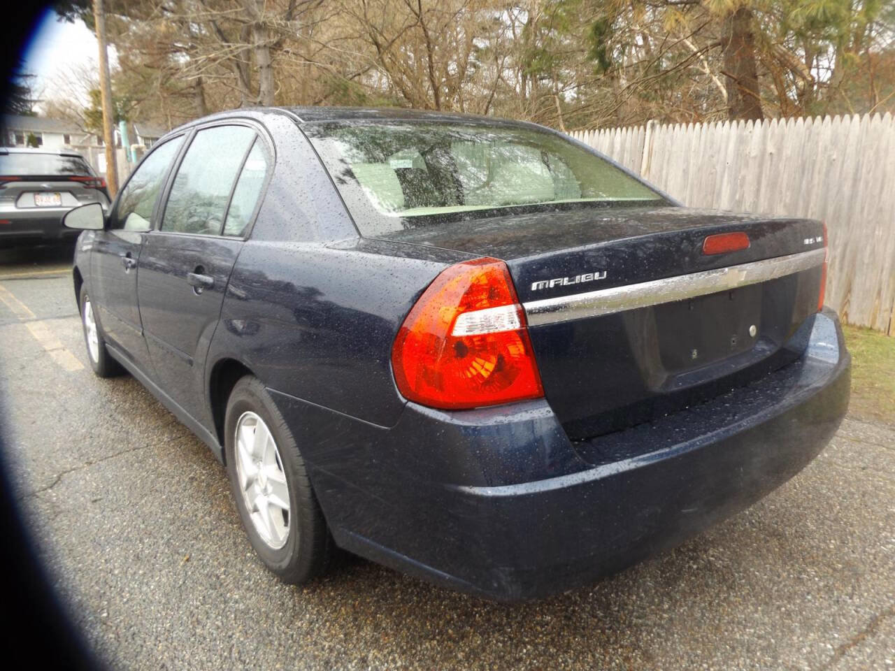 Used 2004 Chevrolet Malibu LS w/ Preferred Equipment Group image 3