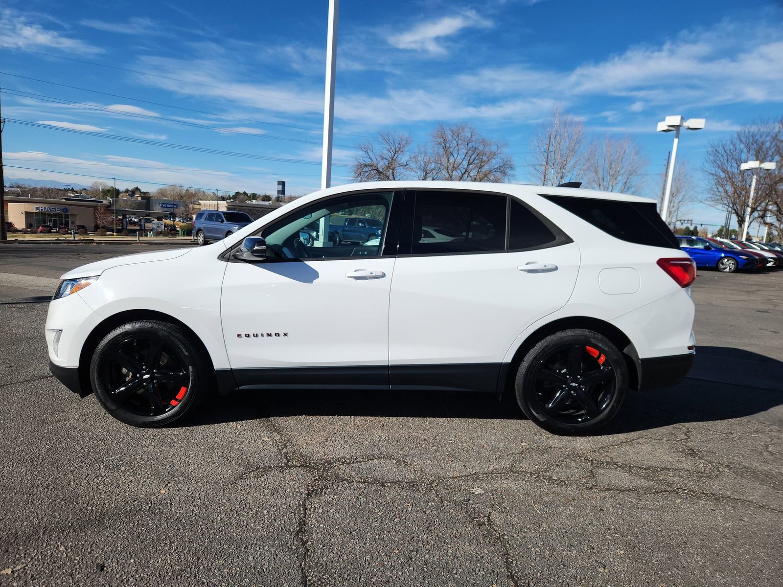 Used 2019 Chevrolet Equinox LT image 3