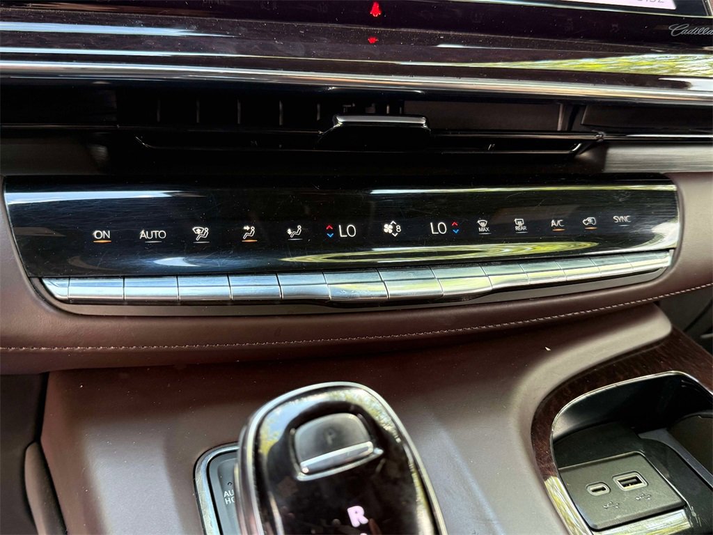 Used 2023 Cadillac Escalade Sport Platinum image 29