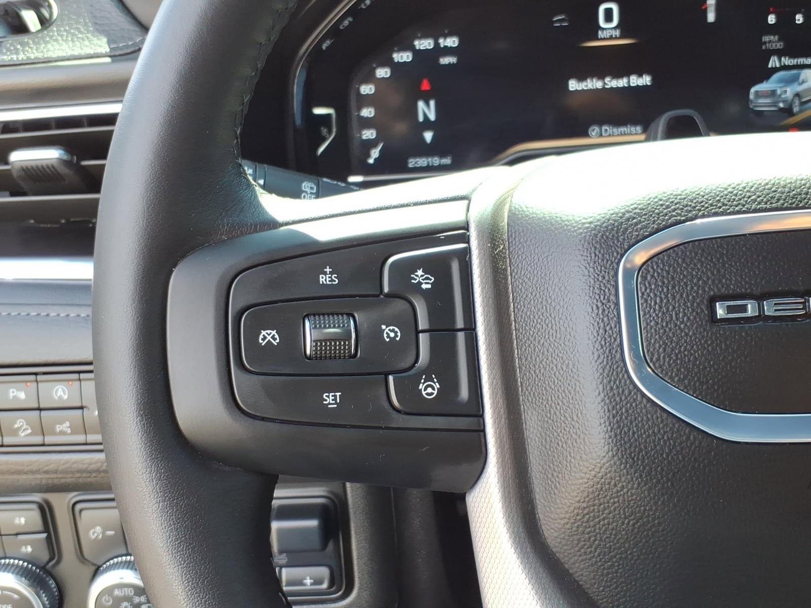 Used 2024 GMC Yukon XL Denali w/ Advanced Technology Package image 20