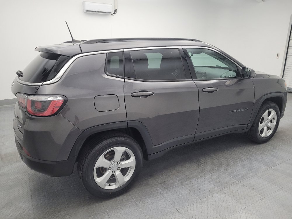 Used 2019 Jeep Compass Latitude w/ Popular Equipment Group AWD/4WD image 10