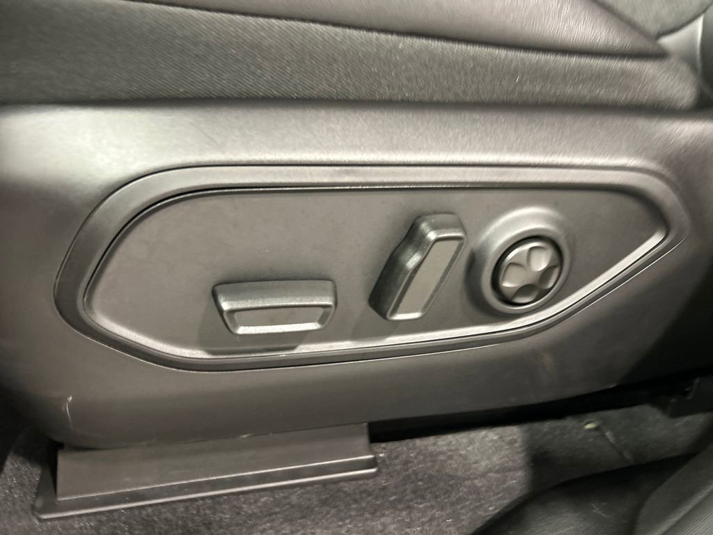 New 2026 Jeep Grand Cherokee L 4WD image 17