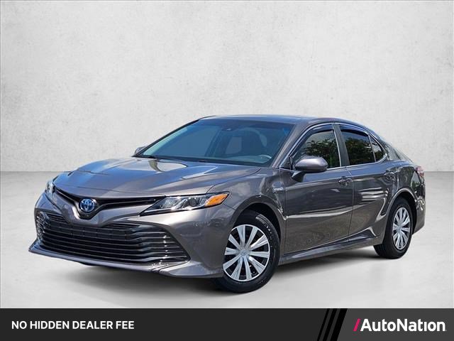 Used 2020 Toyota Camry LE FWD image 1