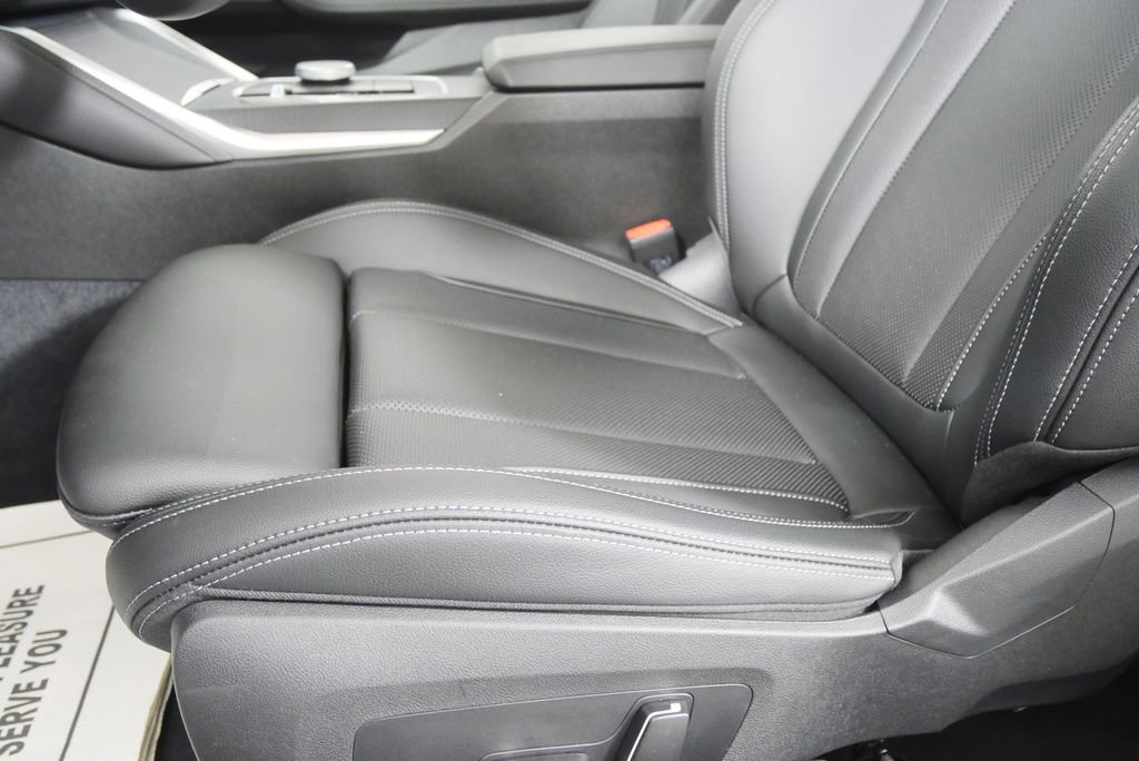 Certified 2025 BMW 230i Coupe w/ M Sport Package RWD image 9