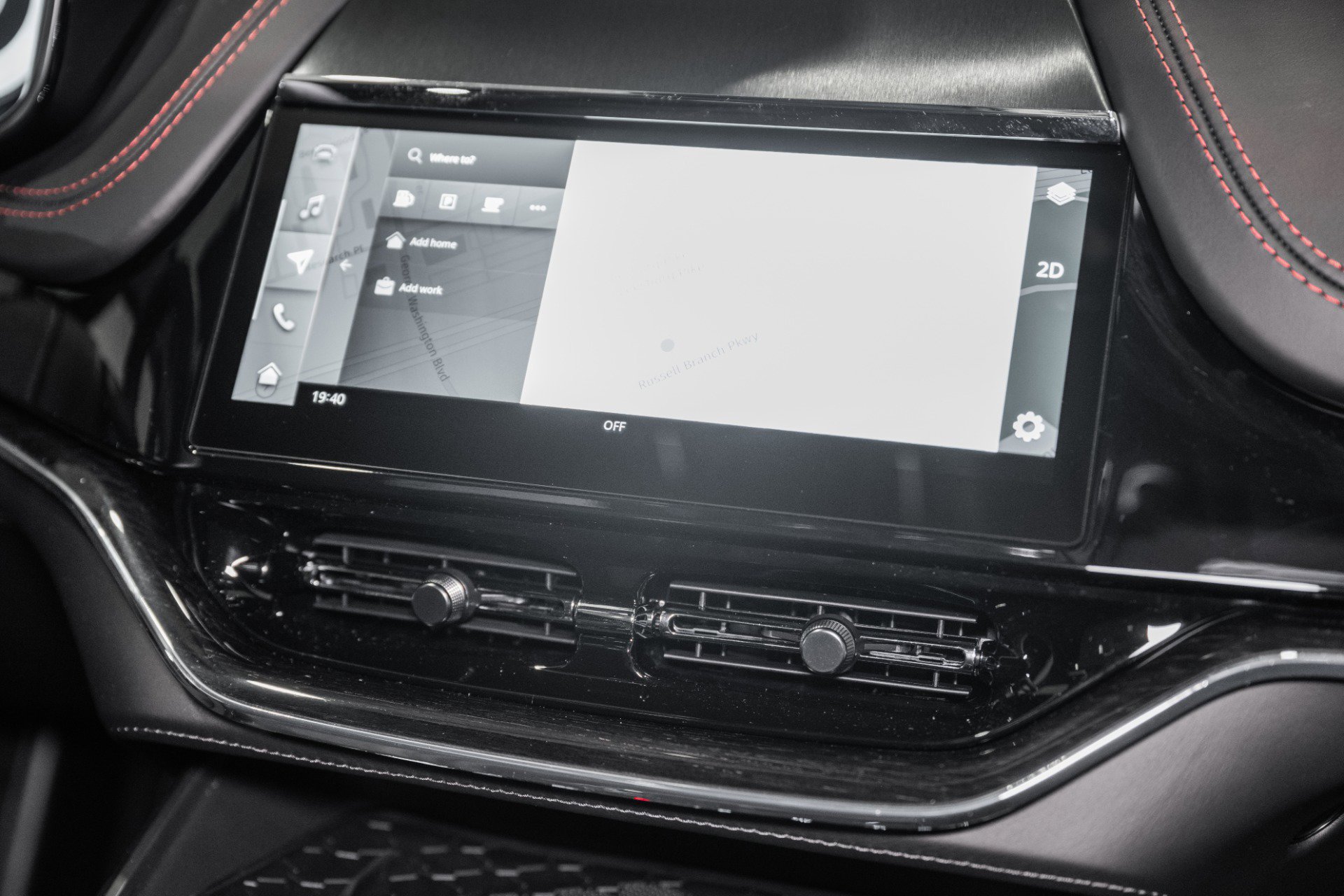 New 2026 Aston Martin DBX 707 image 10