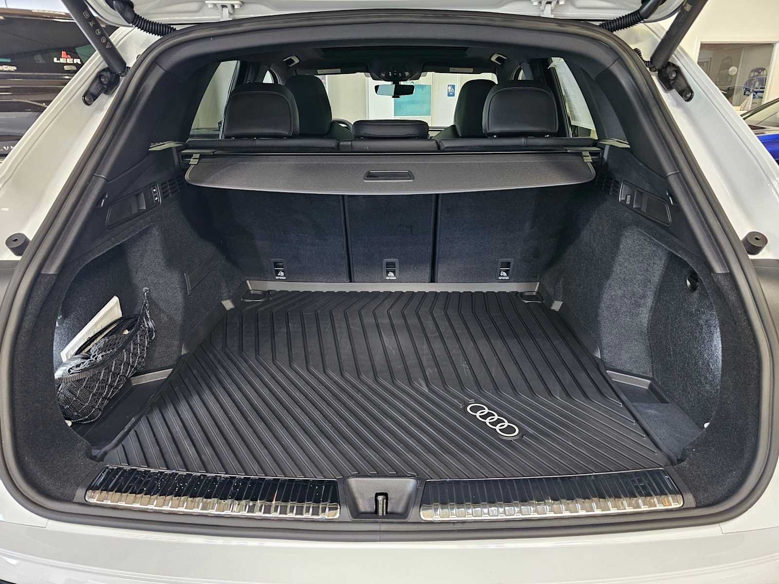 New 2026 Audi SQ5 Prestige AWD/4WD image 16