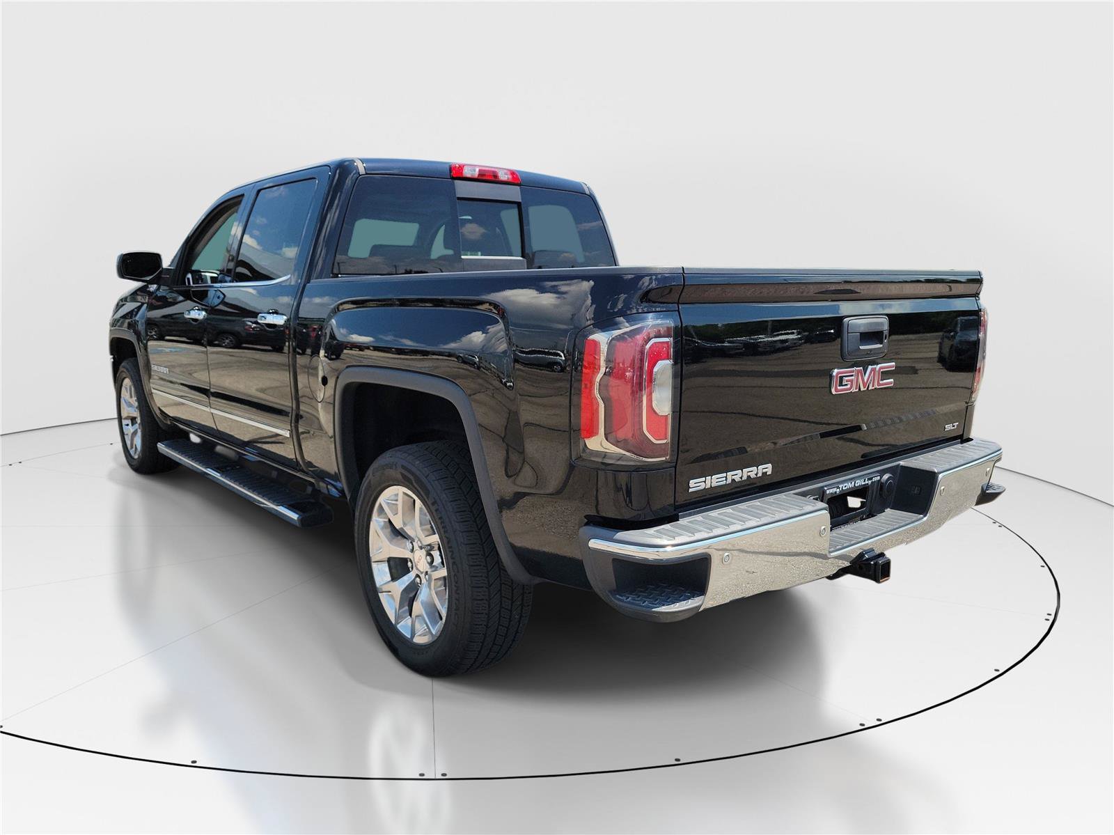 Used 2018 GMC Sierra 1500 SLT w/ SLT Premium Package AWD/4WD image 3