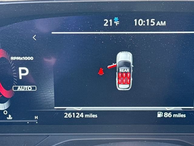 Used 2024 Nissan Pathfinder Platinum w/ Cargo Package image 17