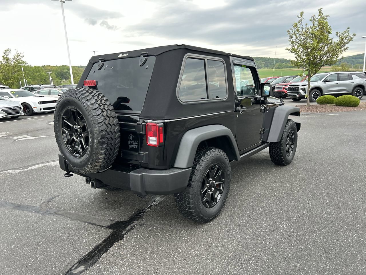 Used 2015 Jeep Wrangler Sport AWD/4WD image 7