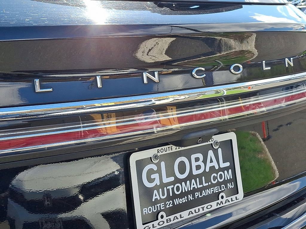 Used 2023 Lincoln Nautilus Reserve w/ Monochromatic Package AWD/4WD image 29