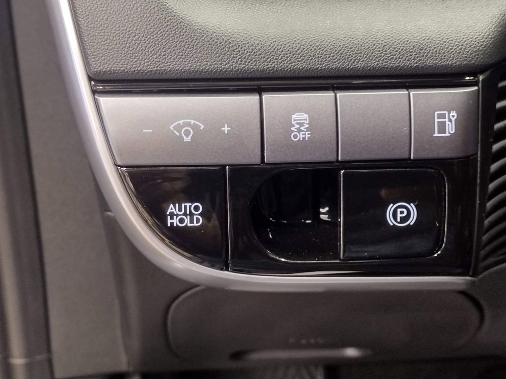 Used 2025 Hyundai Ioniq 5 SE image 21