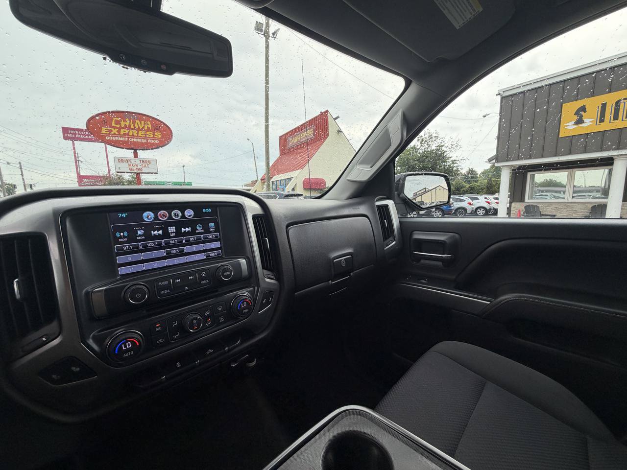 Used 2017 Chevrolet Silverado 1500 LT w/ All Star Edition AWD/4WD image 23