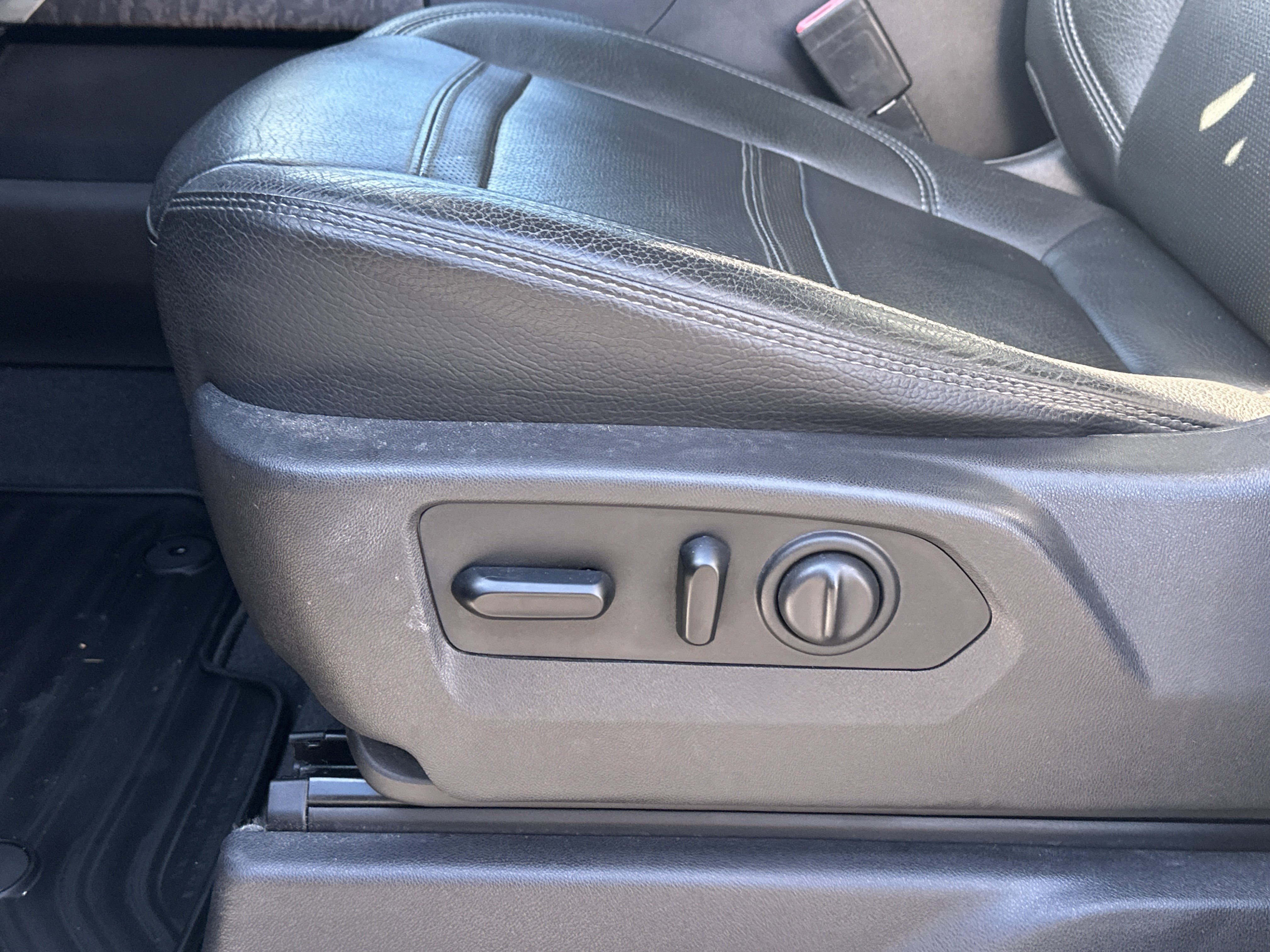 Certified 2019 GMC Sierra 1500 Denali w/ Denali Ultimate Package image 10