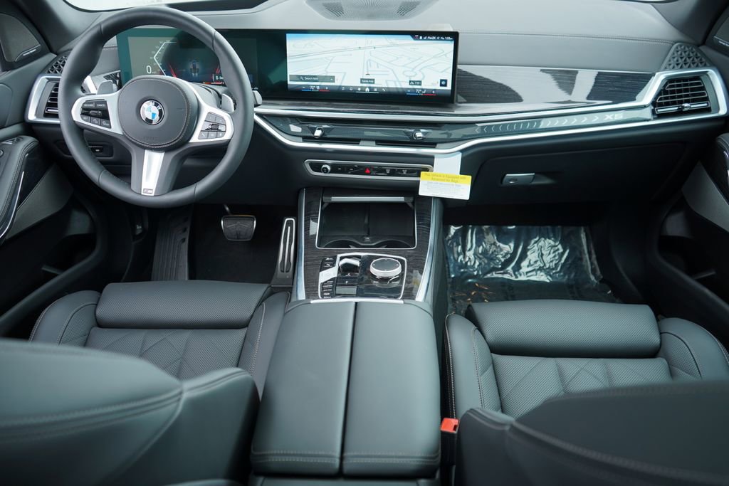 New 2026 BMW X5 xDrive40i w/ M Sport Package image 12