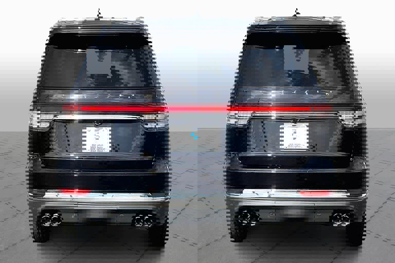 Used 2020 Lincoln Aviator Reserve w/ Equipment Group 202A image 6