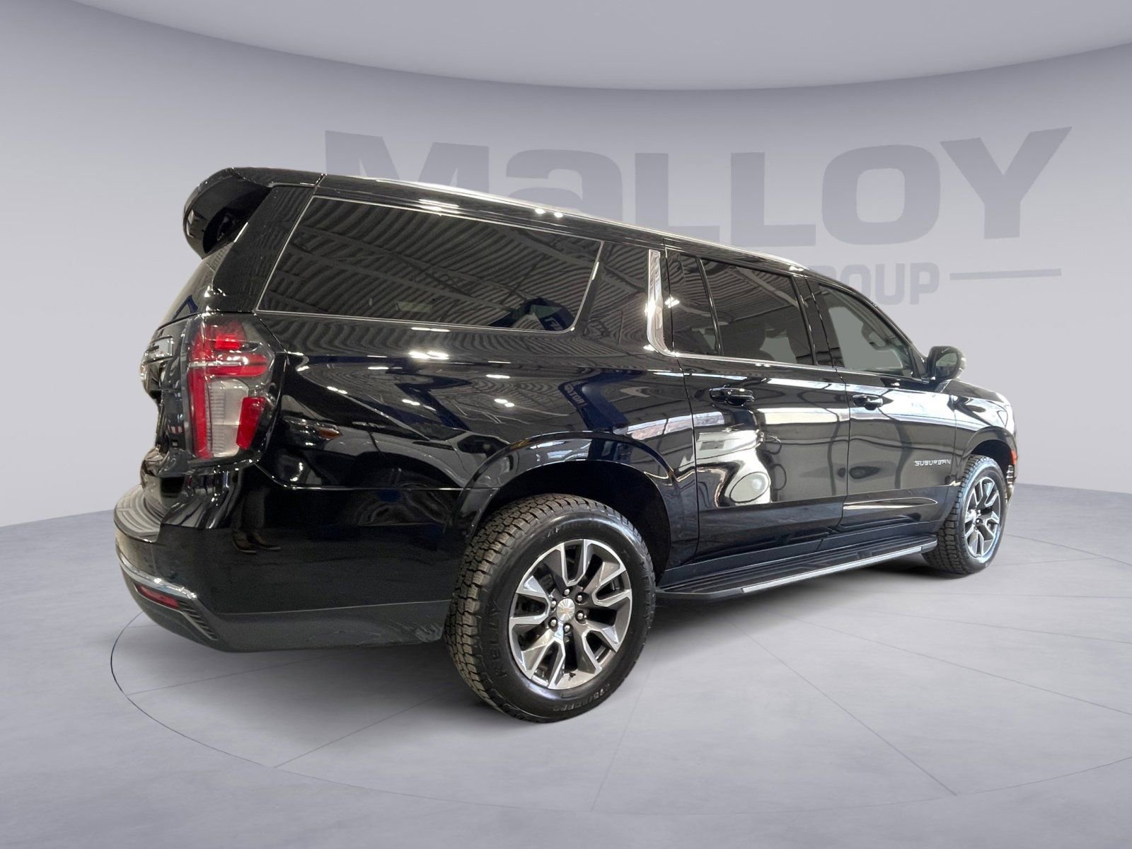 Used 2023 Chevrolet Suburban LS w/ Driver Alert Package image 5