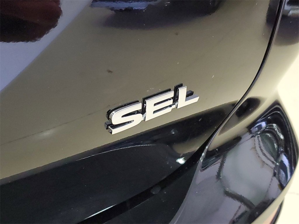 New 2025 Mitsubishi Outlander SEL image 9