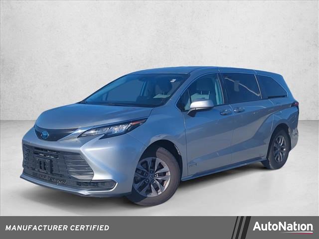 Certified 2021 Toyota Sienna LE image 1