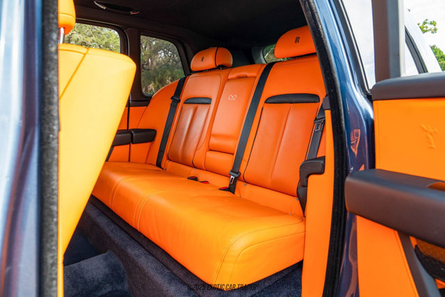 Used 2023 Rolls-Royce Cullinan Black Badge w/ Leather Finishing Pack image 28