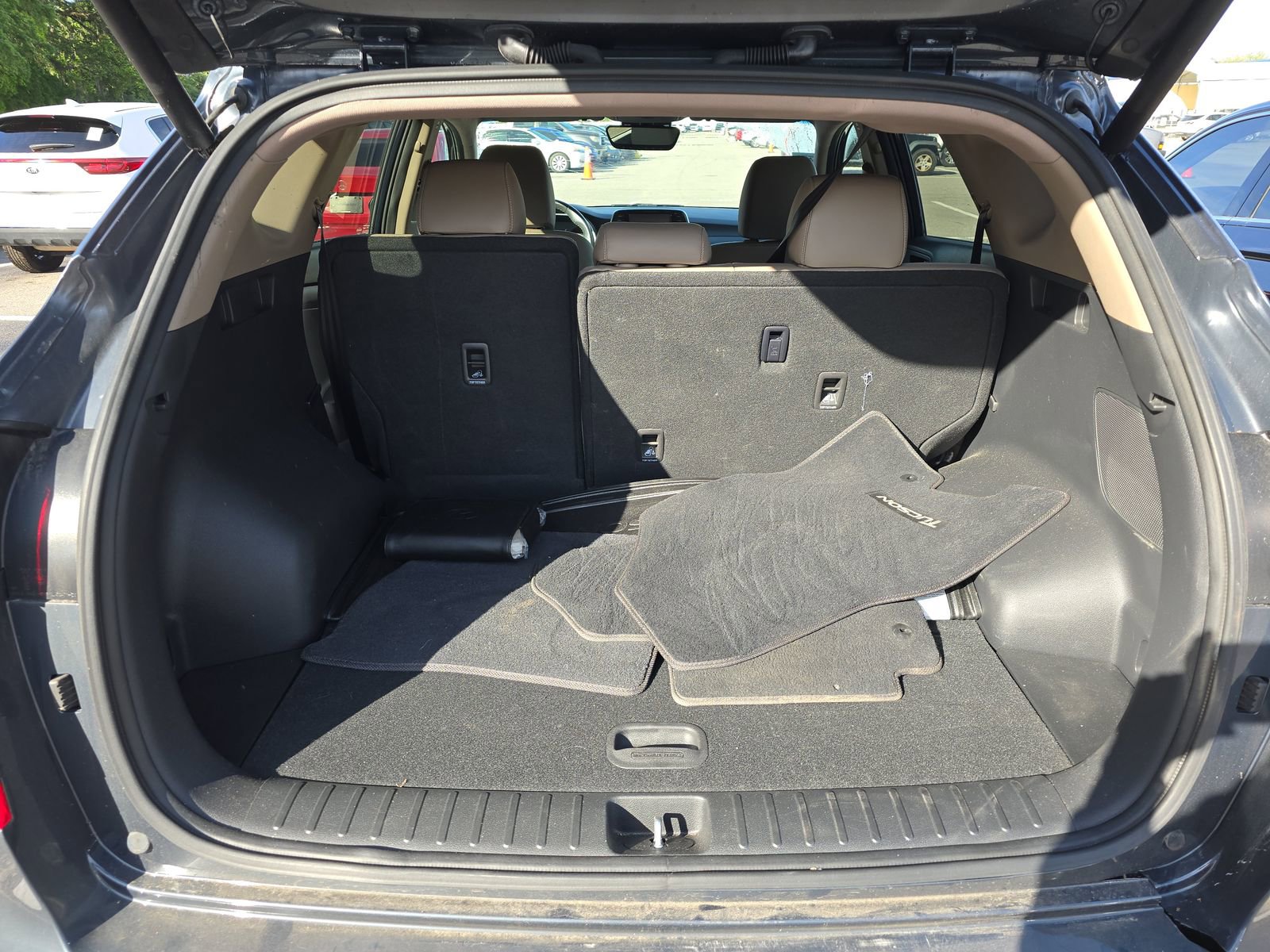 Used 2019 Hyundai Tucson Limited w/ Cargo Package FWD image 11