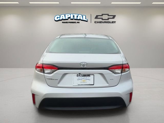 Used 2023 Toyota Corolla LE image 4