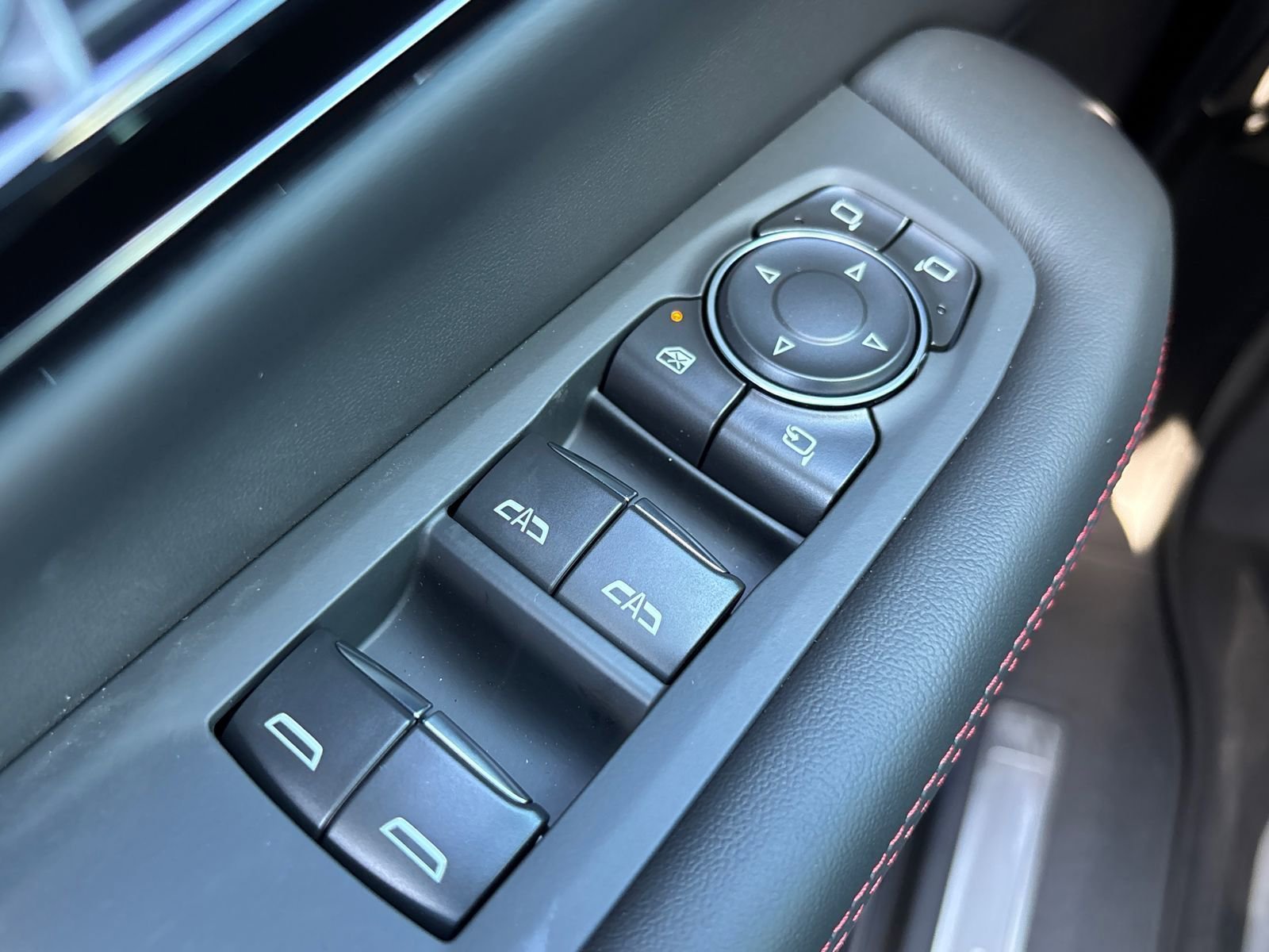 New 2026 GMC Yukon XL AT4 Ultimate w/ LPO, Illumination Package image 22