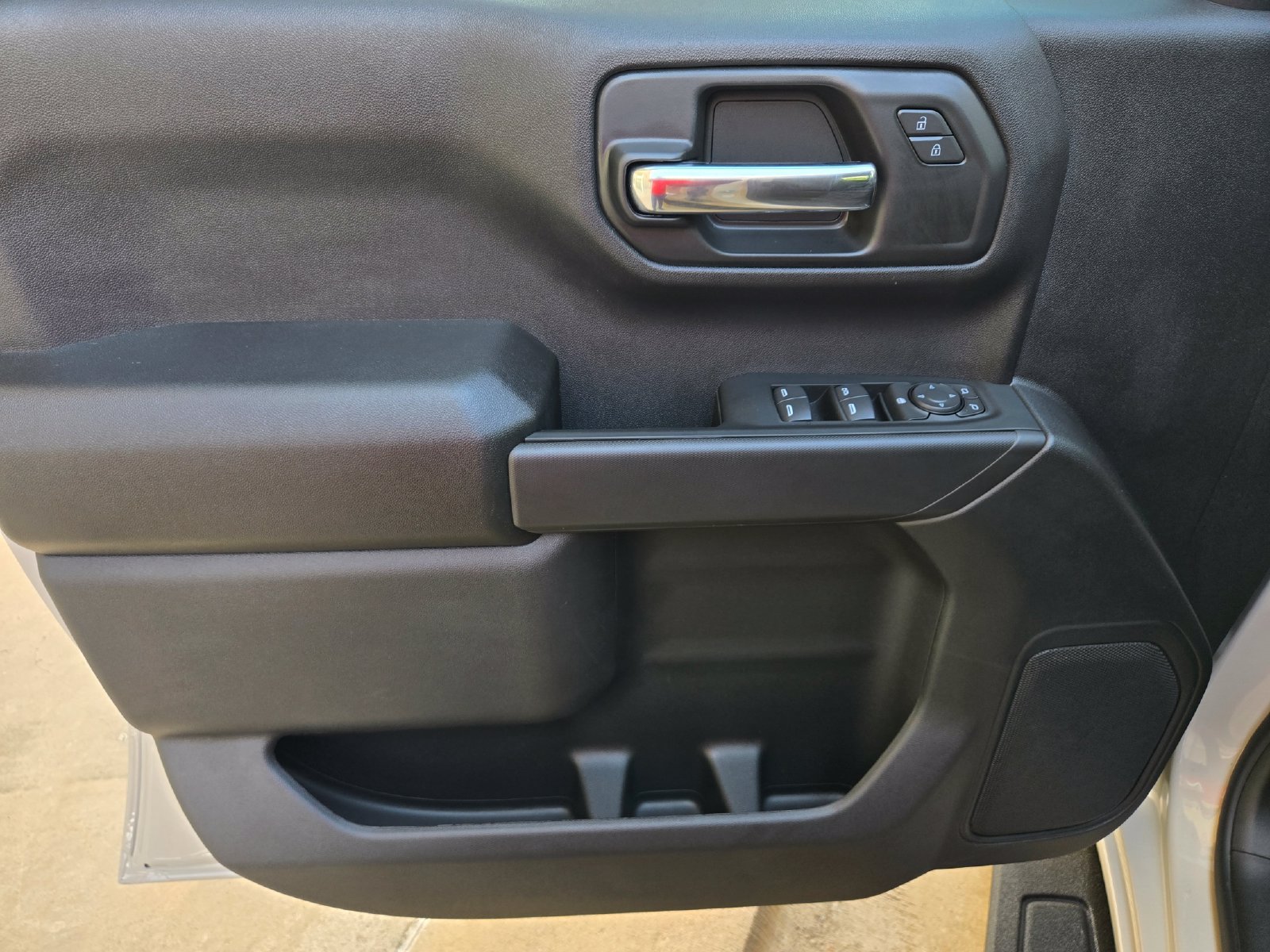 Used 2026 Chevrolet Silverado 1500 Custom Trail Boss AWD/4WD image 27